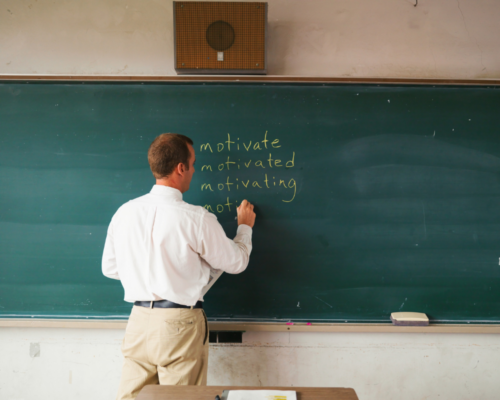 US Jobs for Canadian Citizens: Sectors, Visas, Steps - Opportunities in Education and Research